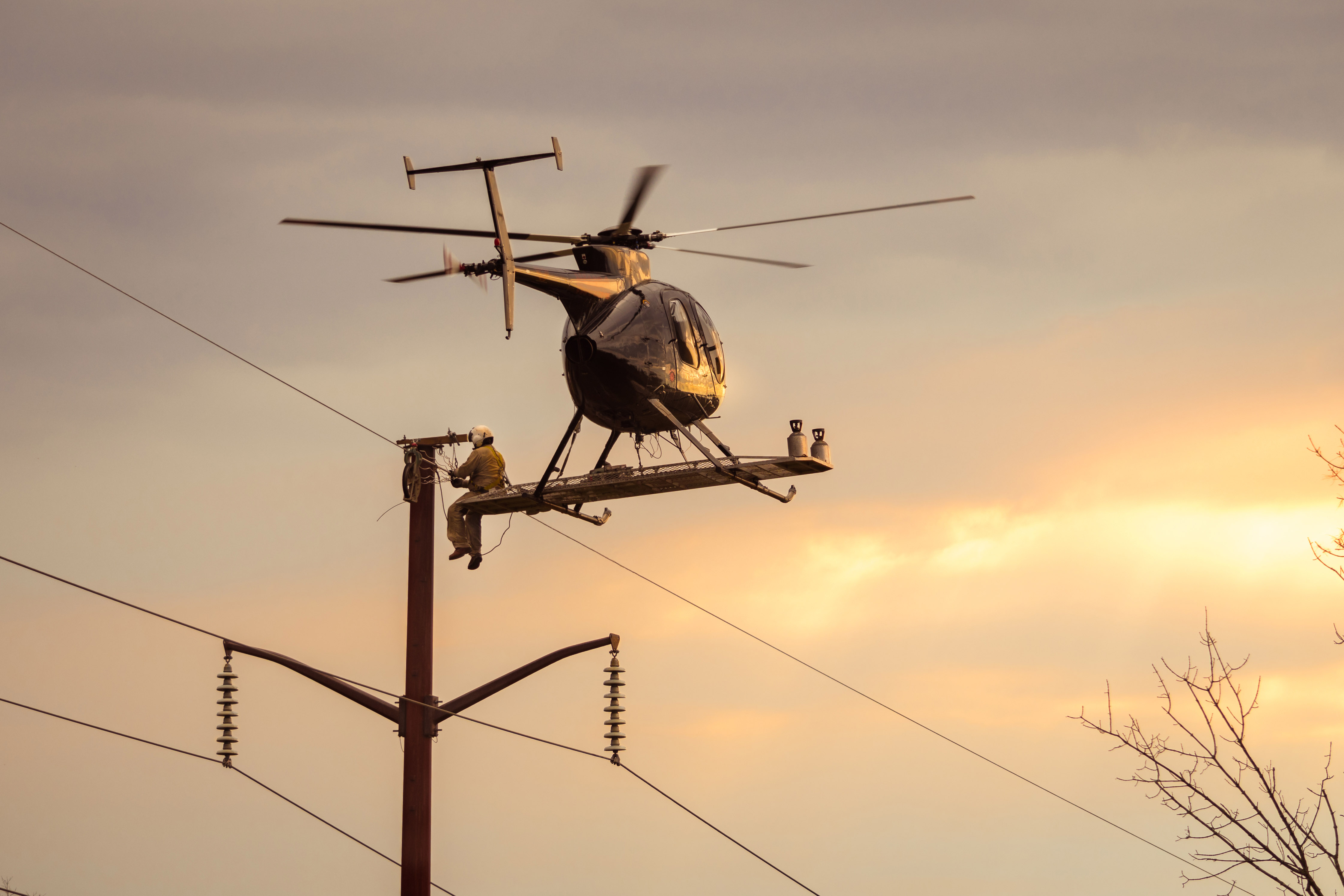 Fort Worth Helicopter Pole Setting